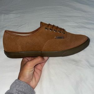 New - Brown Suede Authentic Vans